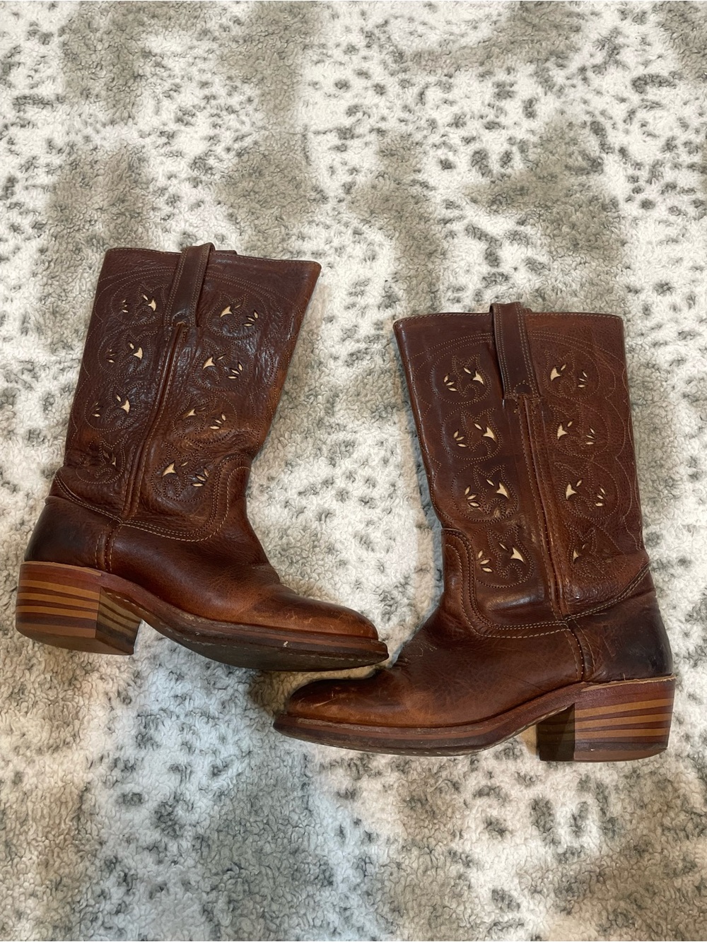 vintage Frye Austin Floral Cut-Out Cowboy Western Boots in brown leather